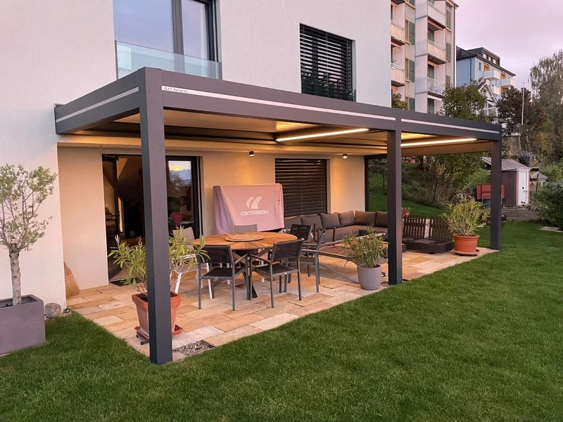 Pergola à lames orientables double modules et ruban Led 